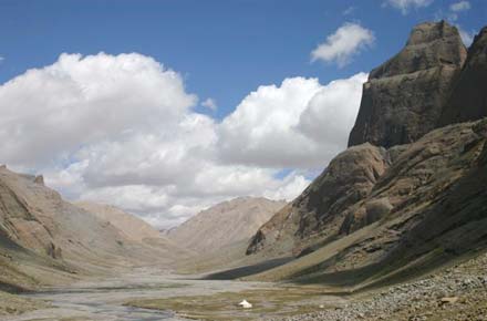 LLa Chu gorge - (c) William Mackesy 2008