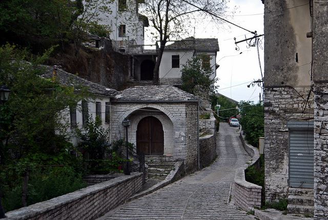 Albania, Byron's Journey, Byron's Footsteps - the old town, Gjirokastra, Walkopedia