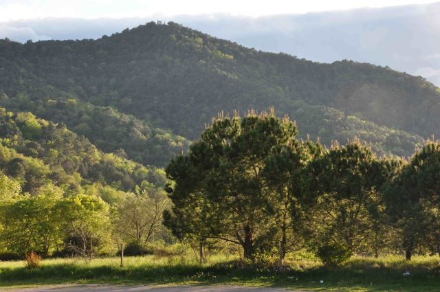 Catalan Hills - approaching Besalu - © Dee Mahan Catalan Hills: Catalan Hills - approaching Besalu - © Dee Mahan