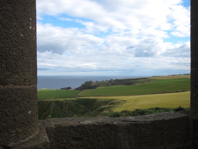 United Kingdom Scotland Aberdeenshire, Dunottar, From War memorial, Walkopedia