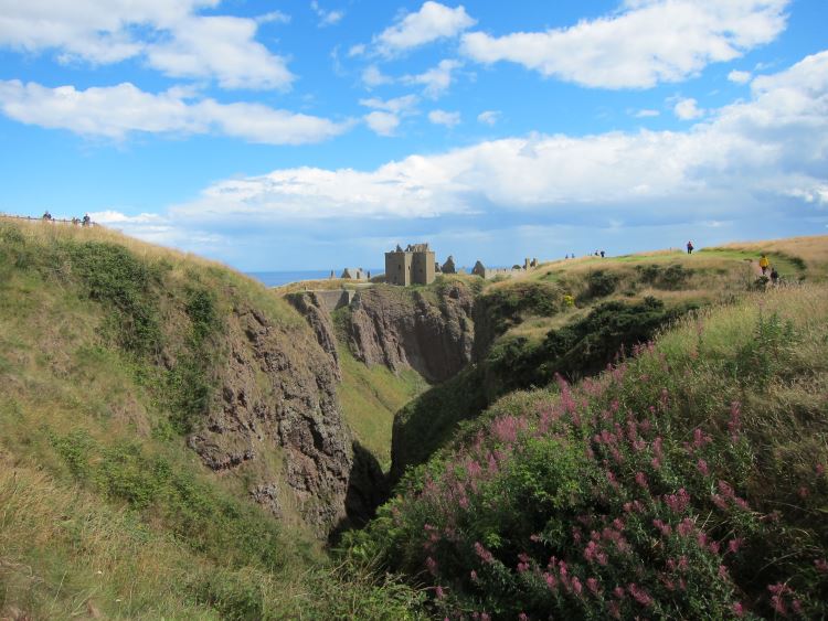 United Kingdom Scotland Aberdeenshire, Dunottar, , Walkopedia