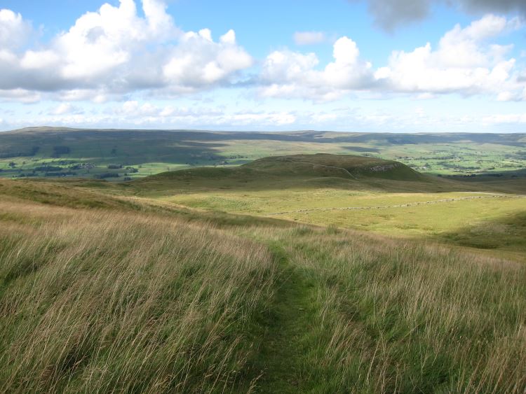 United Kingdom England Yorkshire Dales, Yorkshire Dales, Wensleydale from Cam High Road, Walkopedia