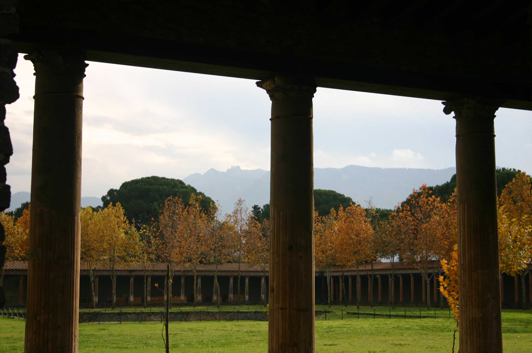 Italy Campania, Across Pompeii, Pompeii - Palaestra, late autumn, Walkopedia