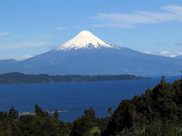 Chile Patagonia: Vicente Perez Rosales NP, Volcan Osorno, , Walkopedia