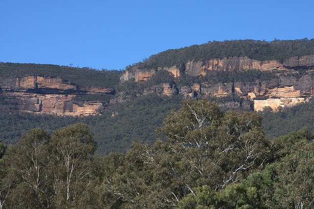 Australia New South Wales, The Six Foot Track, View back to Katoomba, Walkopedia