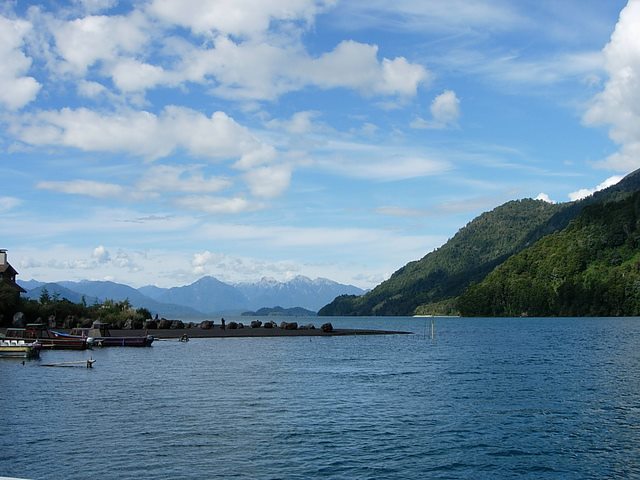 Chile Patagonia: Vicente Perez Rosales NP, Termas de Callao, Lago Todos los Santos, Walkopedia