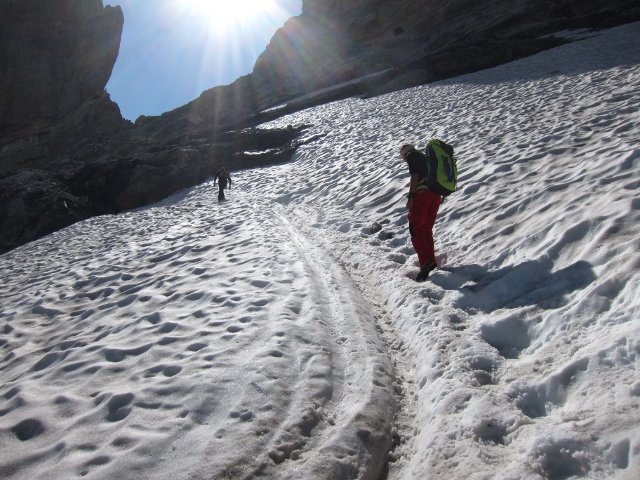 France Pyrenees, Breche de Roland, On the glacier, Walkopedia