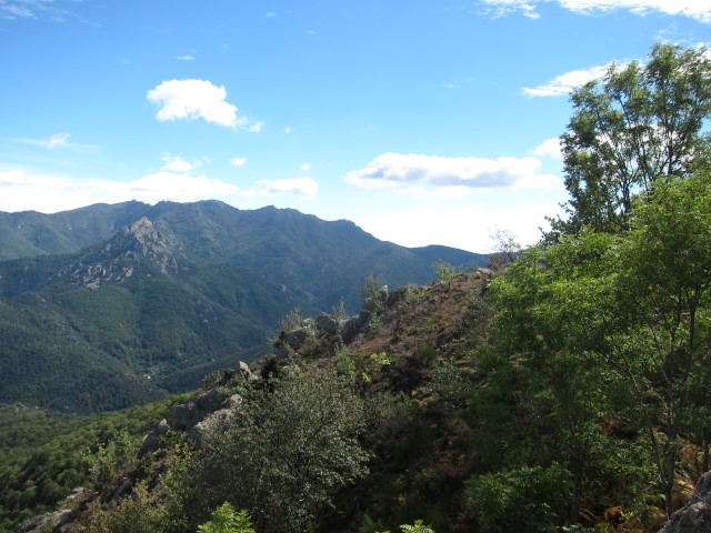 France Pyrenees, Pilo de Belmaig Ridge, Toward Roc de France, Walkopedia