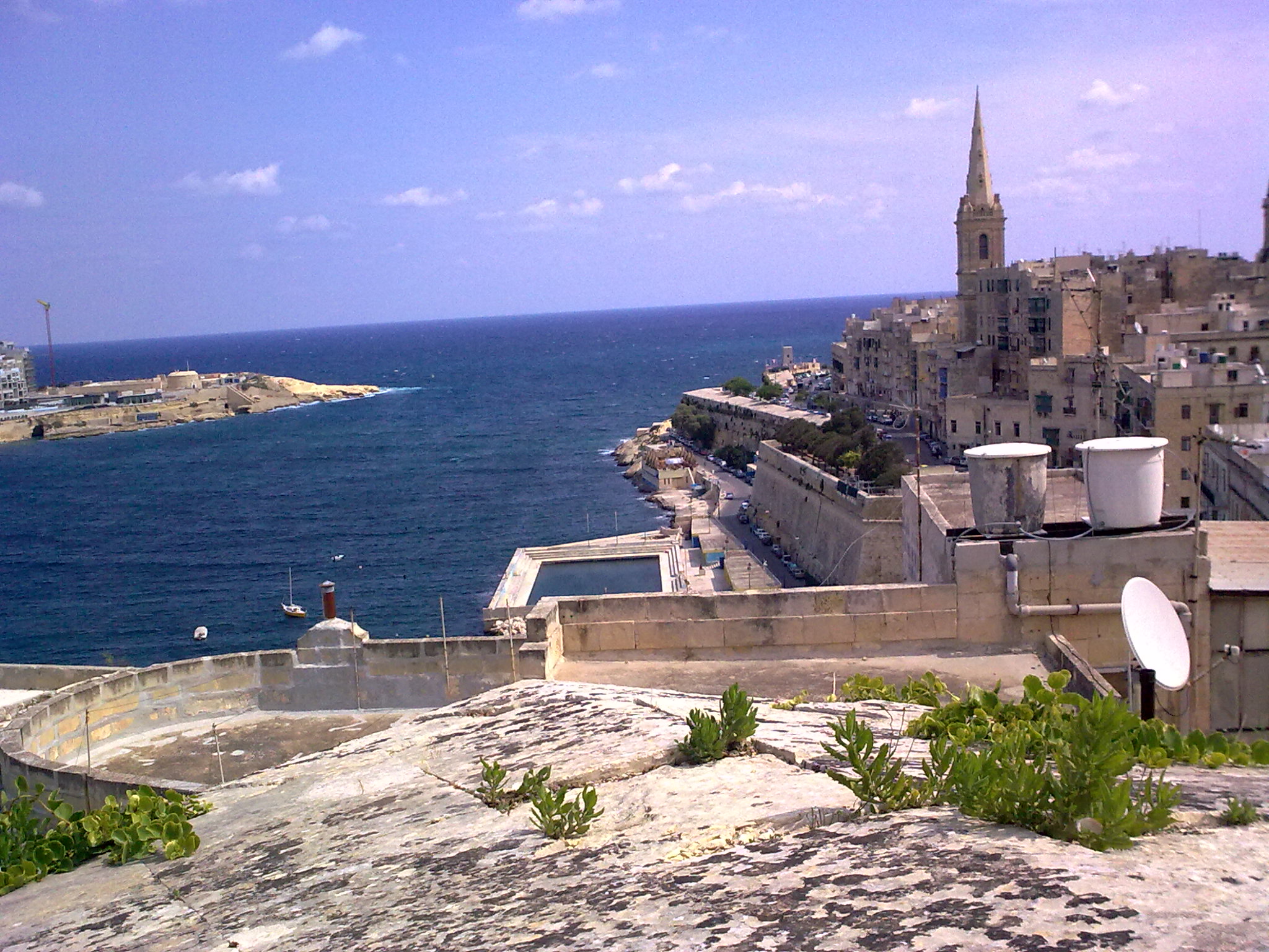 Malta Coastal walk: Valletta