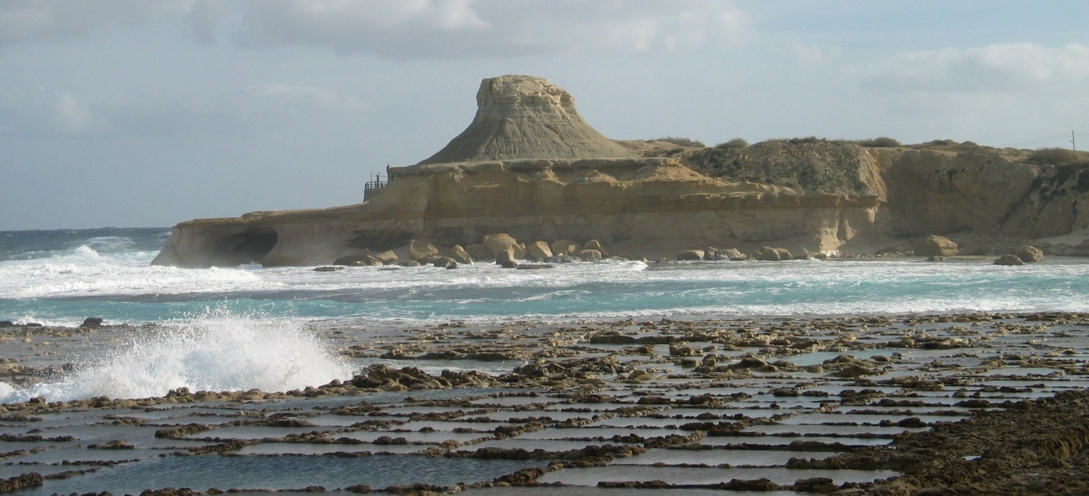 Malta, Gozo Coastal Walk, Xwejni Bay, Walkopedia