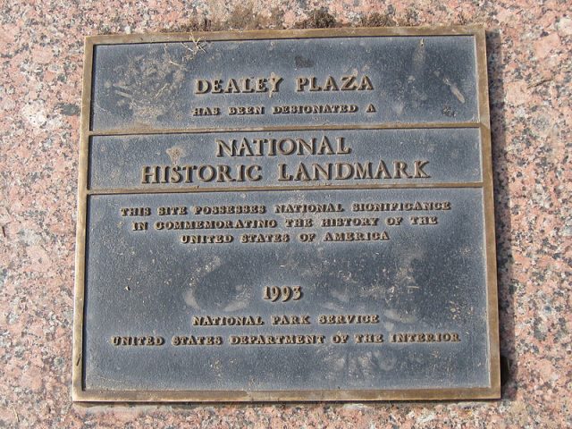 Kennedy Assassination Site, Dallas: Plaque stating Dealey Plaza is a place of American historic significance - ©David Jones