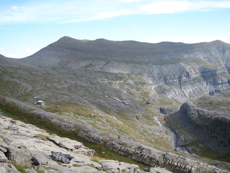 Spain Pyrenees, Spanish Pyrenees, Ref Goriz, top of Ordesa, Walkopedia