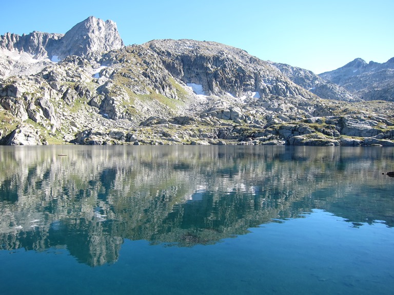 France Pyrenees, French Pyrenees, Neouvielle tower at left behind Lac Bleu, Walkopedia