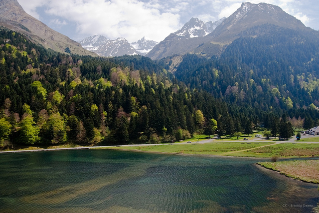 France Pyrenees, Vallee d'Estaing, Lac d'Estaing, Walkopedia