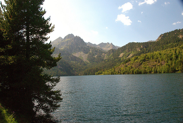 Spain Pyrenees, Aigues Tortes, , Walkopedia