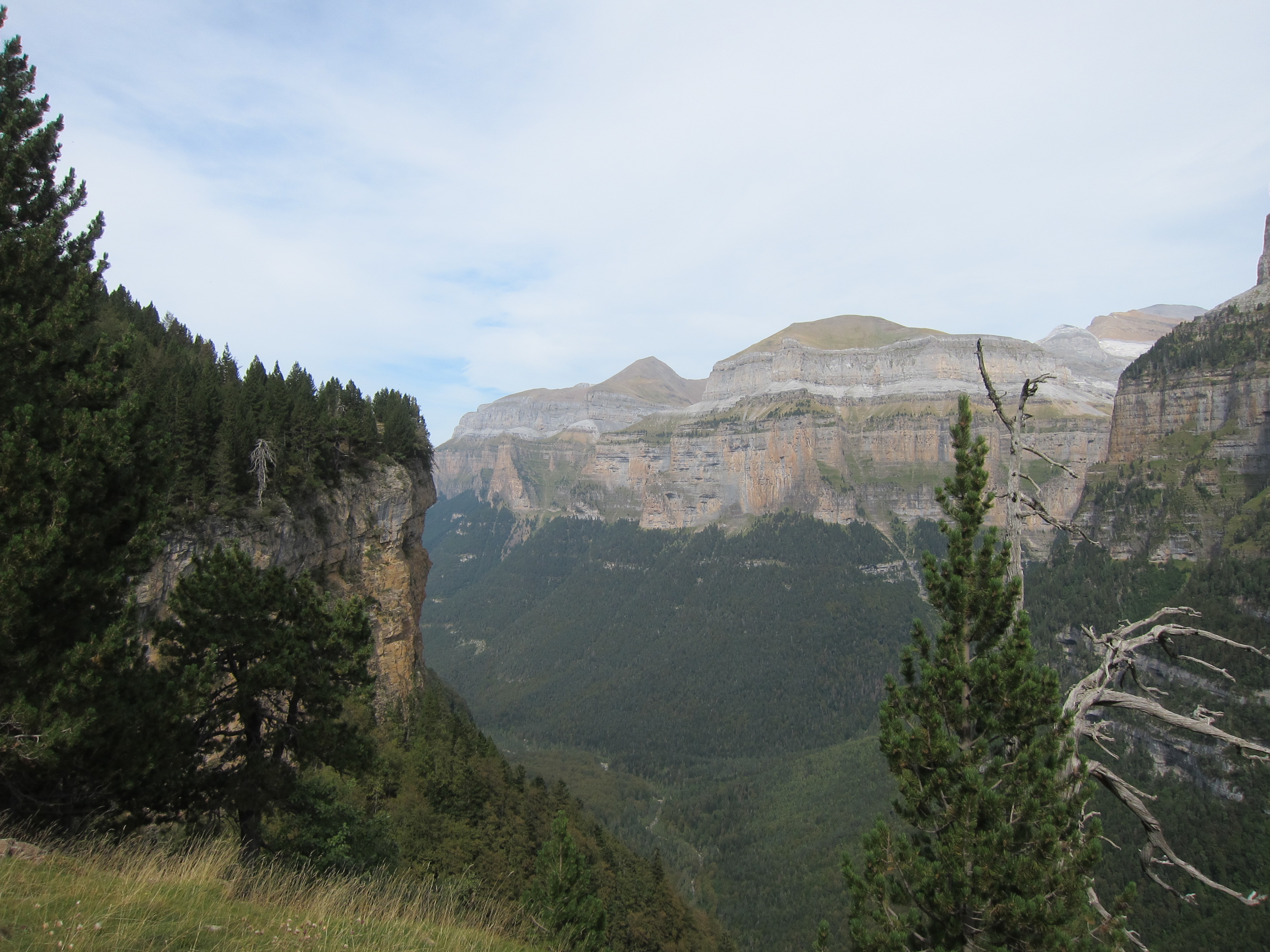 Spain Pyrenees, Ordesa Canyon, , Walkopedia