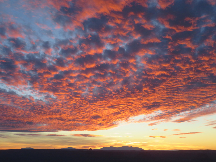 USA SW: Canyonlands NP, Canyonlands National Park, Sunset from Green River Overlook, Walkopedia