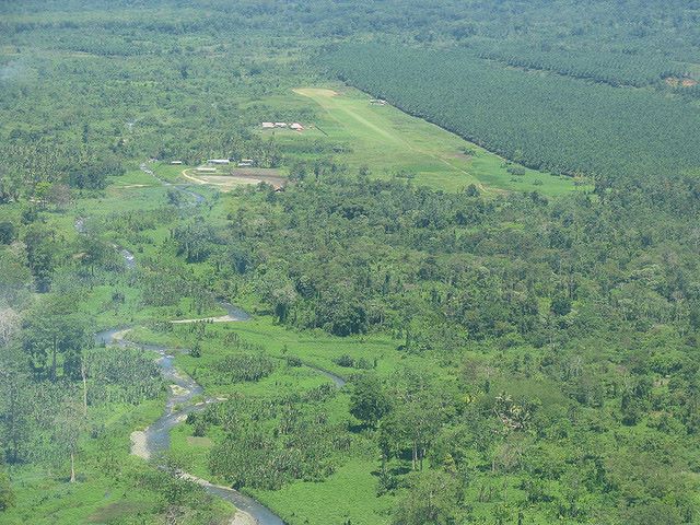 Papua  New Guinea, Kokoda Trail, Kokoda airstrip from the air, Walkopedia