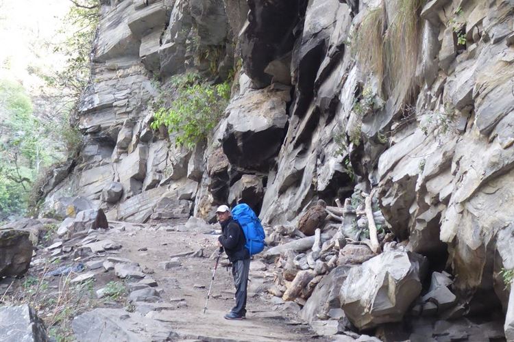 Nepal, Manaslu Circuit, Aital, my guide, on path near Dobhan byond Tatopani, Walkopedia