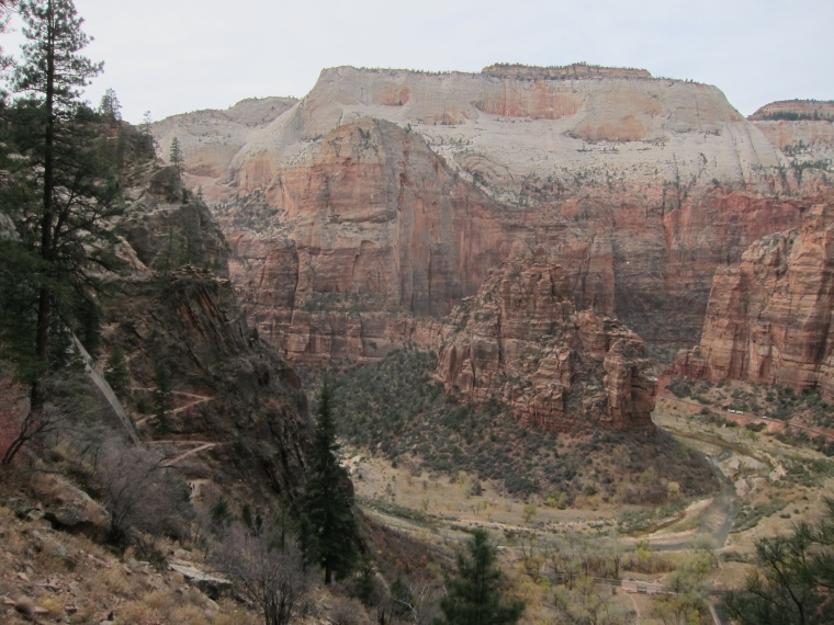 USA SW: Zion, Zion National Park, Hidden Canyon junction, Angel's Landing across the main canyon, Walkopedia