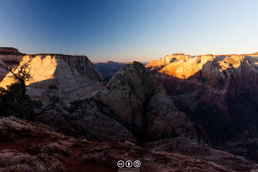 USA SW: Zion, Zion National Park, Sunrise from Deertrap Mountain , Walkopedia