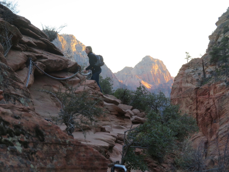 USA SW: Zion, Angel's Landing, Beginning AL, Walkopedia