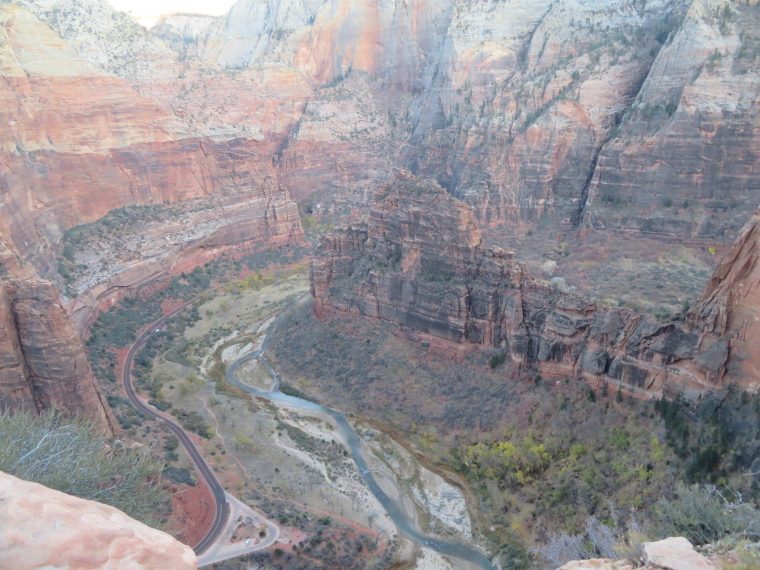 USA SW: Zion, Angel's Landing, East from Angel's Landing ridge, Walkopedia