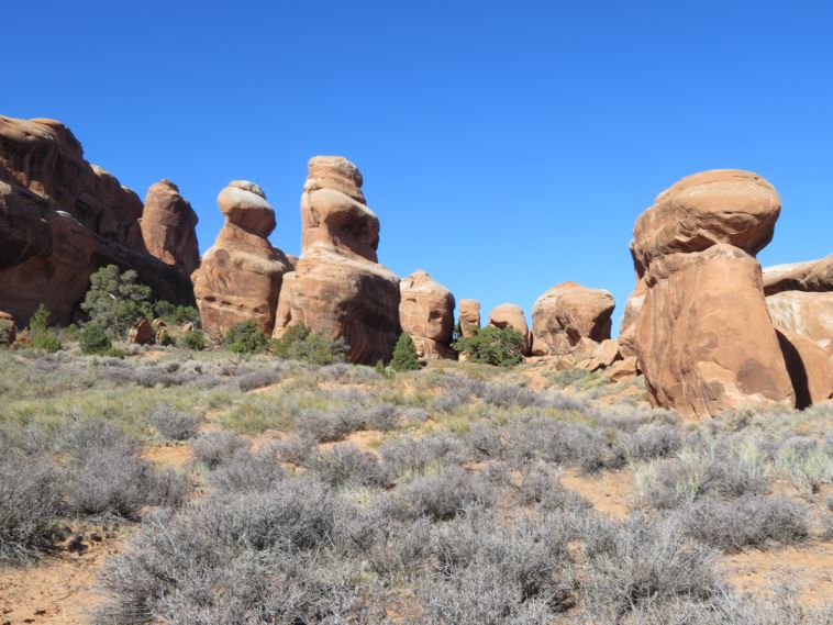 USA SW: Arches NP, Arches National Park, Beginning of Devil's Garden, Walkopedia