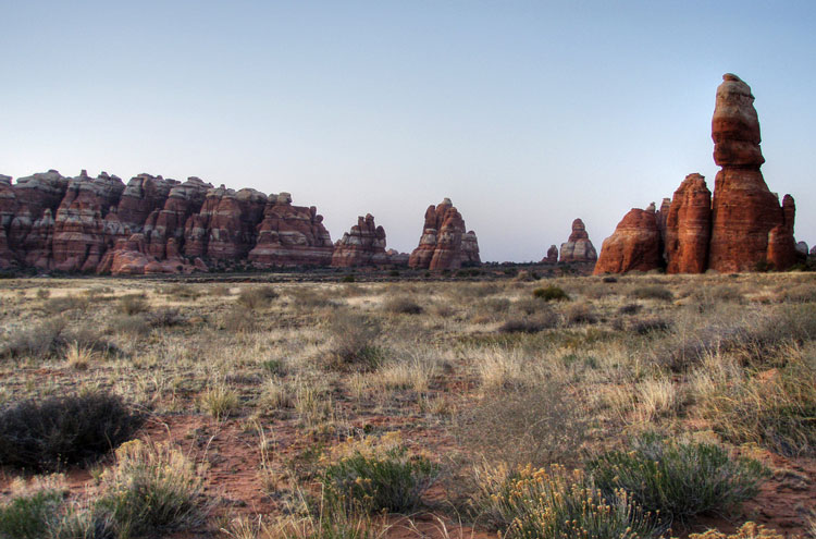 USA SW: Canyonlands NP, Chesler Park, Sunset, Walkopedia