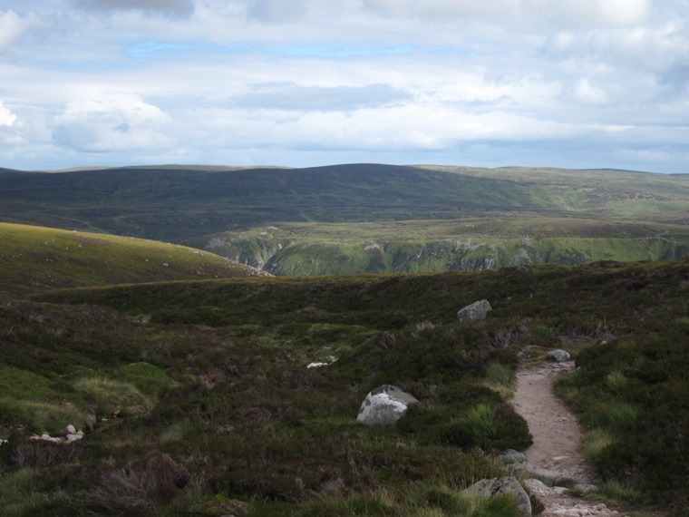 United Kingdom Scotland Cairngorms, Lochnagar and Loch Muick, , Walkopedia