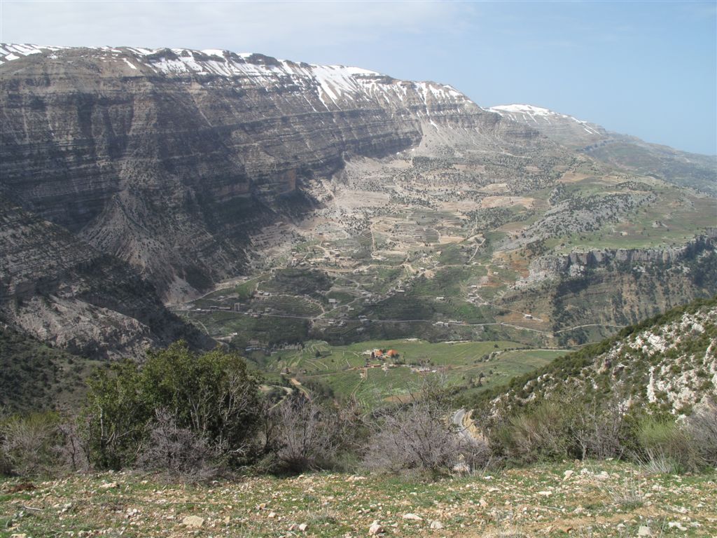 Lebanon, Lebanon Mountain Trail, A village in Mount Lebanon, Walkopedia