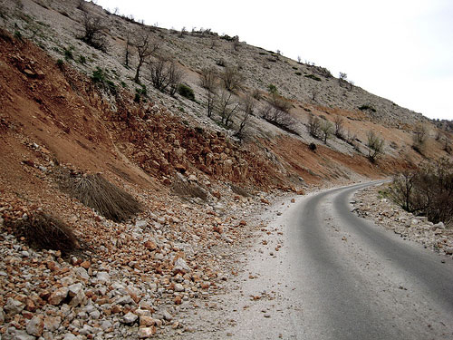 Lebanon, Lebanon Mountain Trail, Lebanon Mountain Trail - Road after a forest fire, Walkopedia