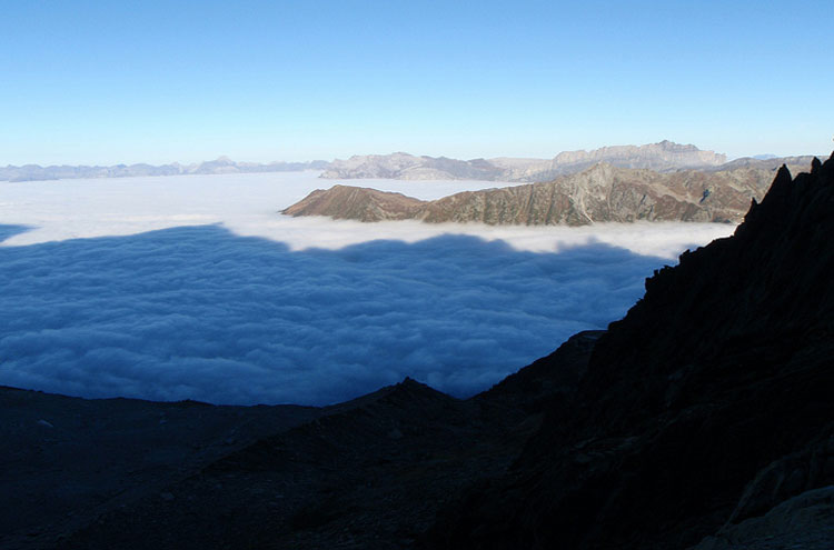 France Alps Aiguilles Rouges, Aiguilles Rouges, Aiguilles Rouges in the morning above the clouds, Walkopedia