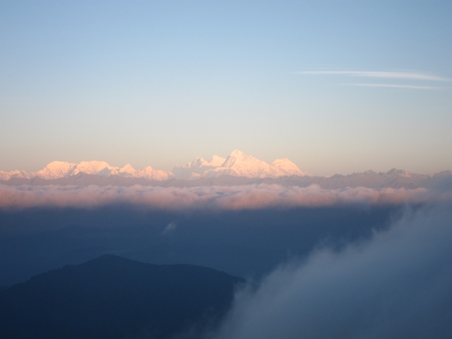 Singalila Ridge: Everest group - © William Mackesy