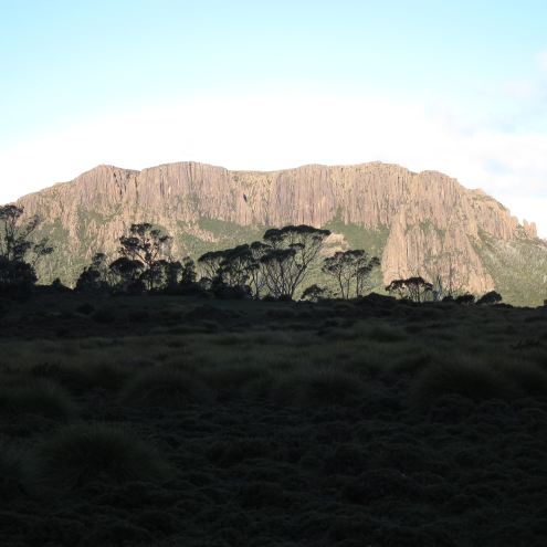 Australia Tasmania, Overland Track, Day 2 - Evening Light Mt Oakleigh, Walkopedia