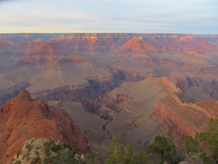 USA SW: Grand Canyon, Grand Canyon Hikes and Walks, Evening light from S Rim, Walkopedia