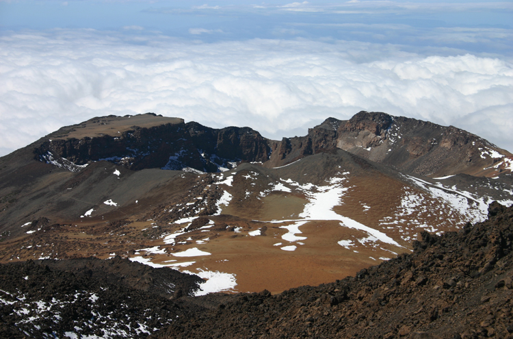 El Teide and Pico Viejo
Pico Viejo to El Tiede - © William Mackesy