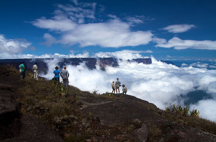 Venezuela Canaima NP, Roraima, Mount Roraima - © From Flickr user PaulaFassina, Walkopedia