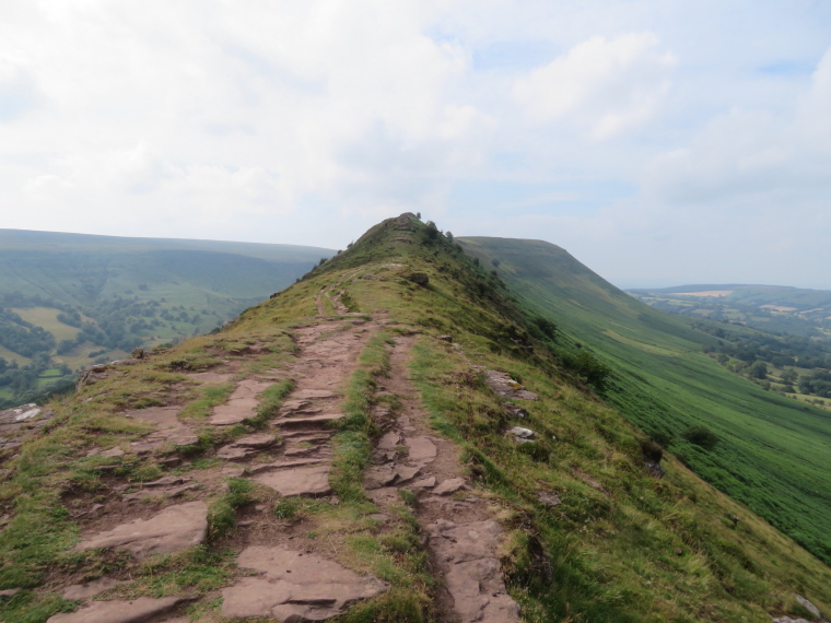 United Kingdom Wales Black Mountains, Black Mountains, Back up Black Hill ridge, Walkopedia