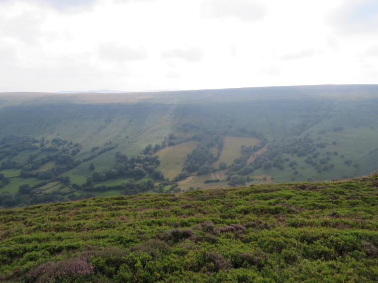 United Kingdom Wales Black Mountains, Hatterrall Ridge, Hatterrall Ridge from Black Hill ridge, Walkopedia