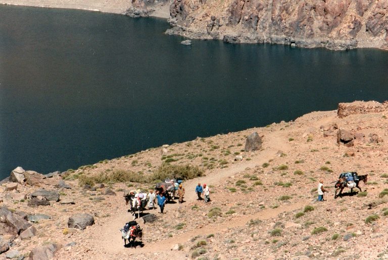 Morocco High Atlas: Toubkal Area, Jebel Toubkal Area, Reaching Lac d'Ifni , Walkopedia