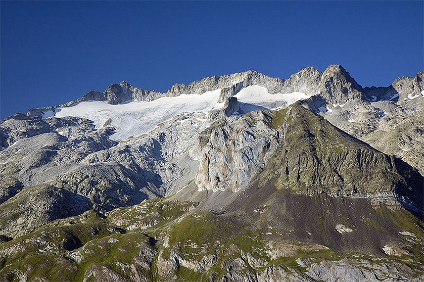 Maladeta Massif
Maladeta  - © wiki user Pablo Moratinos