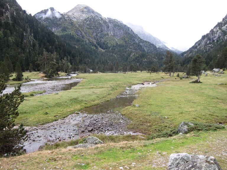 France Pyrenees, GR10, Lower Marcadau valley, Walkopedia