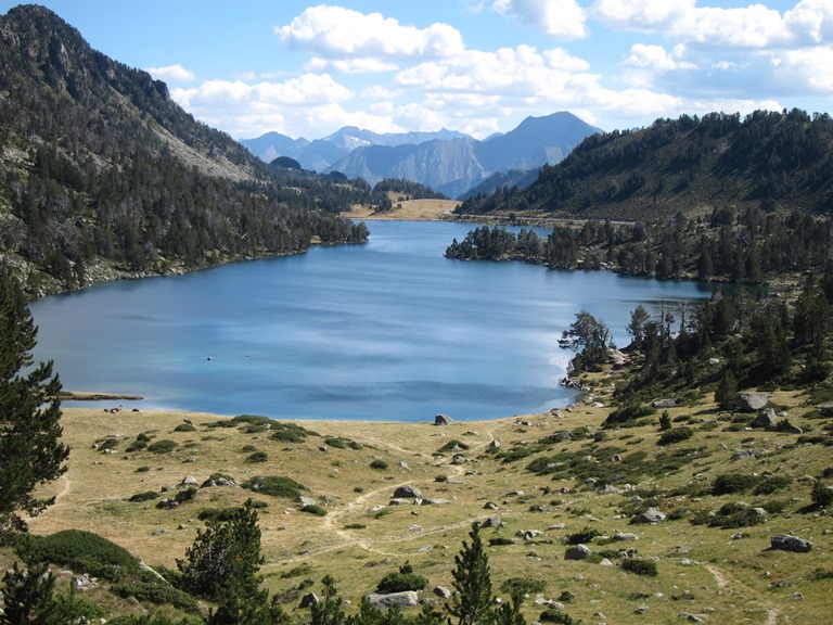 France Pyrenees, GR10,  Neouvielle, Lac D'Aumar, Walkopedia