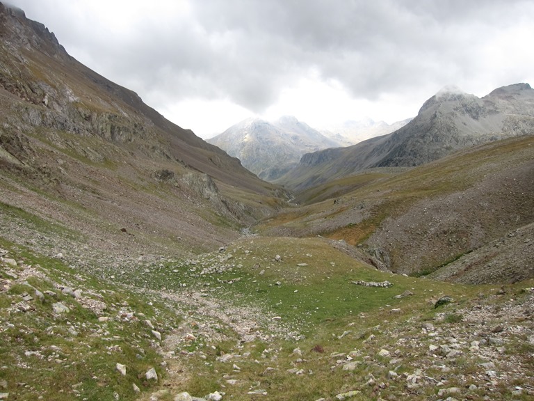 France Pyrenees, Vignemale and Vallee de Gaube, Upper Vallee del Ara, Walkopedia