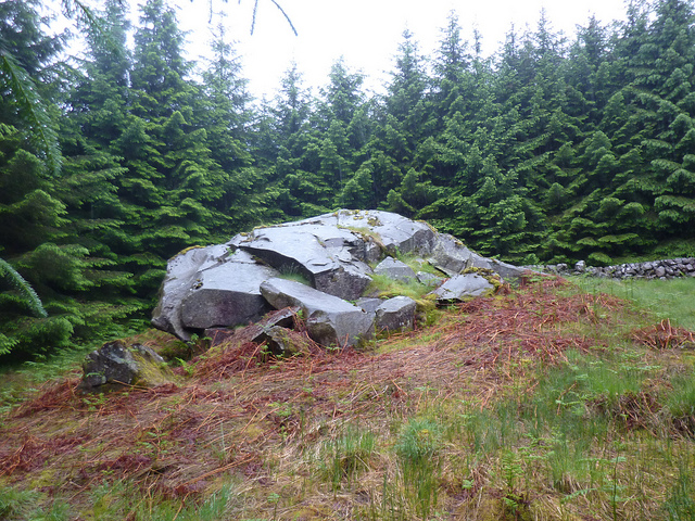 United Kingdom Scotland Borders, Southern Uplands Way, A great big giant rock, Walkopedia