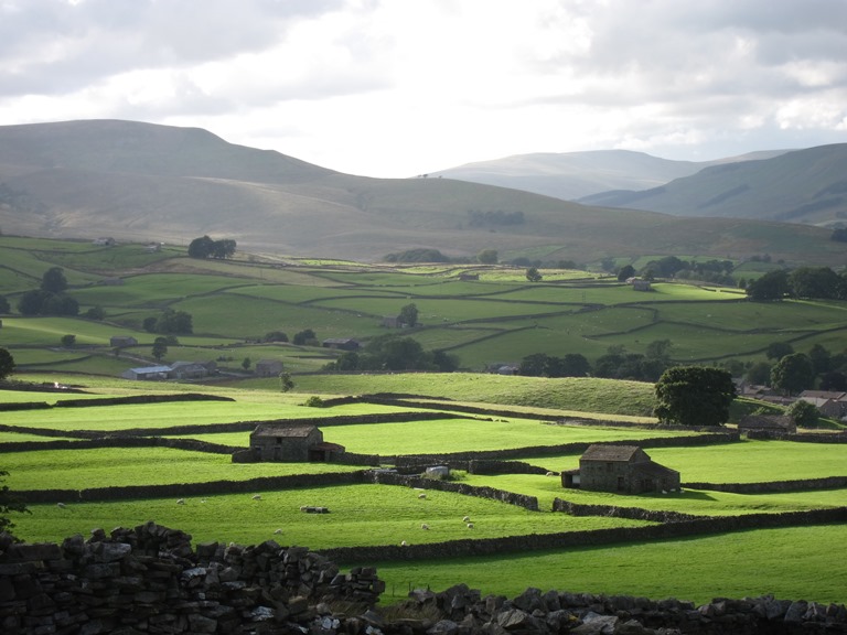 United Kingdom England Yorkshire Dales, Wensleydale, West along Wensleydale from Wether Fell, evening light, Walkopedia