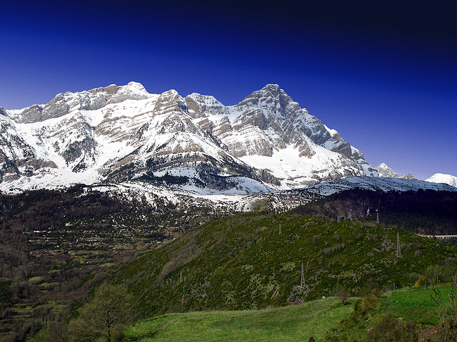 Spain Pyrenees, Valle de Tena, , Walkopedia