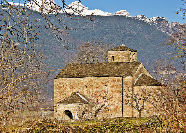 Spain Pyrenees, Valle de Tena, , Walkopedia