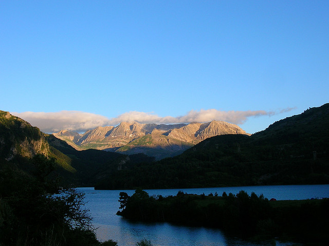 Spain Pyrenees, Valle de Tena, Vallee de Tena, Walkopedia